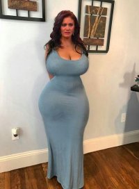 Thick Busty Latina