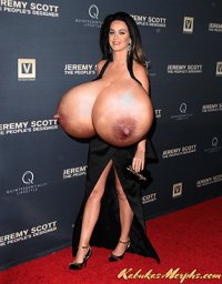 ka-pe-exposing-her-massive-tits-and-huge-nipples-67959.jpg