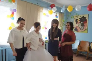 huge russian bride.webp