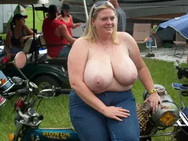 biker wife bbw chubby fat plumper_ 6D57109.webp